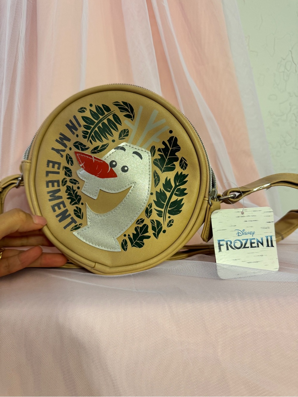 🌟🇺🇸👜[🩵NWT]Dani Danielle Nicole Disney Frozen II Olaf Round Shoulder Bag Beige